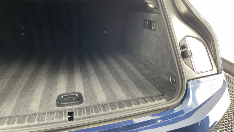 BMW iX 240kW xDrive40 M Sport 76.6kWh 5dr Auto Electric Estate